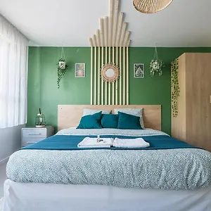 STUDIO AMAZONIE - Proche Aéroport CDG, Astérix, Paris Appartement