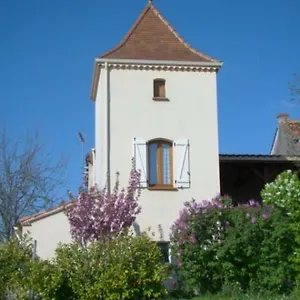 chambres-dhotes-les-graves.midi-pyreneeshotels.com/